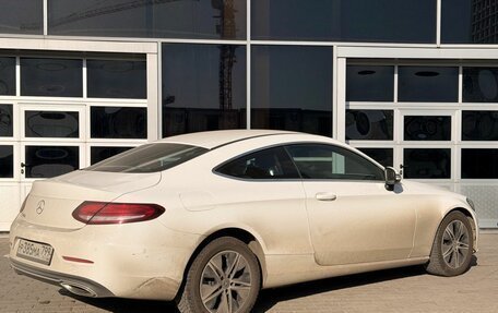 Mercedes-Benz C-Класс, 2018 год, 2 990 000 рублей, 4 фотография