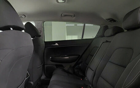 KIA Sportage IV рестайлинг, 2018 год, 2 015 000 рублей, 15 фотография