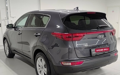 KIA Sportage IV рестайлинг, 2018 год, 2 015 000 рублей, 8 фотография