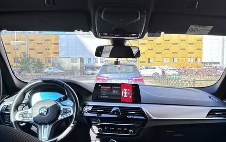 BMW 5 серия, 2019 год, 3 600 000 рублей, 19 фотография