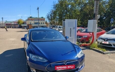 Tesla Model S I, 2015 год, 2 499 000 рублей, 19 фотография