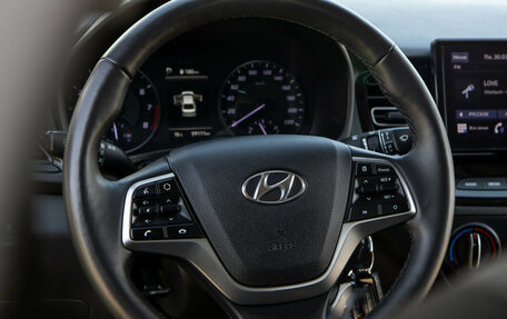 Hyundai Solaris II рестайлинг, 2022 год, 1 900 000 рублей, 11 фотография