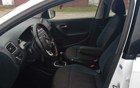 Volkswagen Polo VI (EU Market), 2019 год, 1 200 000 рублей, 6 фотография