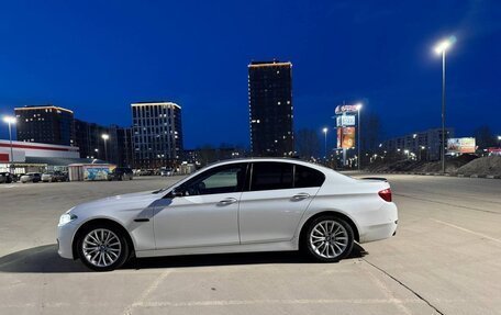 BMW 5 серия, 2016 год, 2 900 000 рублей, 2 фотография