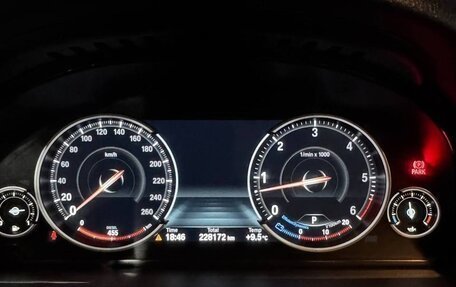 BMW 5 серия, 2016 год, 2 900 000 рублей, 13 фотография