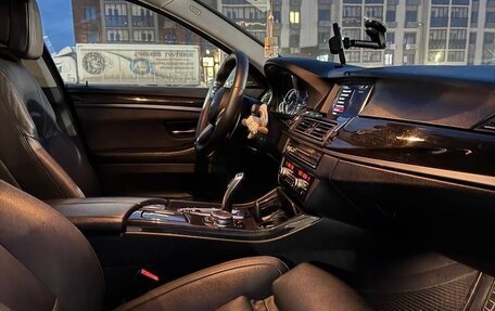 BMW 5 серия, 2016 год, 2 900 000 рублей, 11 фотография