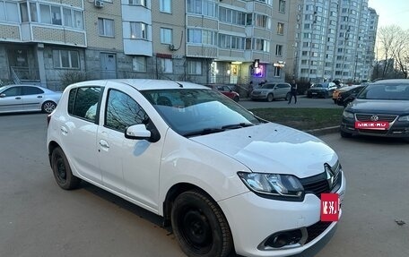 Renault Sandero II рестайлинг, 2015 год, 600 000 рублей, 3 фотография