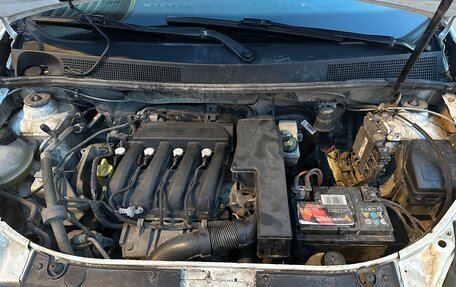 Renault Sandero II рестайлинг, 2015 год, 600 000 рублей, 13 фотография