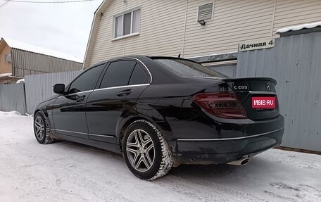 Mercedes-Benz C-Класс, 2008 год, 1 650 000 рублей, 21 фотография