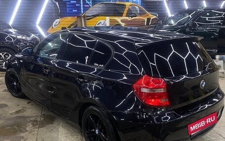 BMW 1 серия, 2008 год, 1 000 000 рублей, 3 фотография