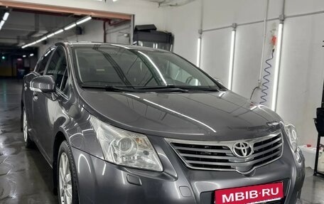 Toyota Avensis III рестайлинг, 2011 год, 950 000 рублей, 1 фотография