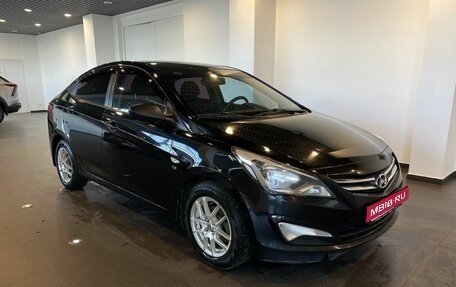 Hyundai Solaris II рестайлинг, 2015 год, 860 000 рублей, 1 фотография