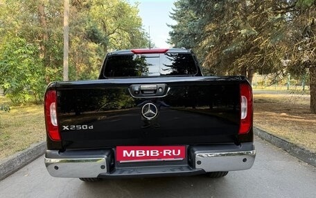 Mercedes-Benz X-Класс I, 2018 год, 3 650 000 рублей, 7 фотография