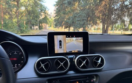 Mercedes-Benz X-Класс I, 2018 год, 3 650 000 рублей, 18 фотография