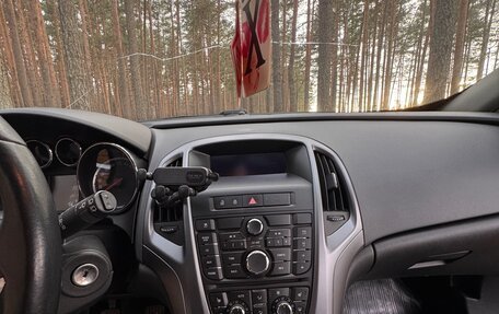 Opel Astra J, 2013 год, 980 000 рублей, 16 фотография