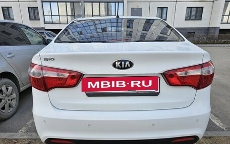 KIA Rio III рестайлинг, 2013 год, 1 100 000 рублей, 2 фотография
