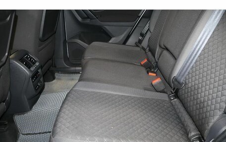 Volkswagen Tiguan II, 2018 год, 2 233 000 рублей, 7 фотография