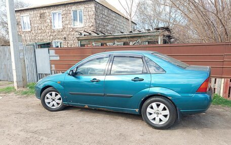 Ford Focus IV, 2001 год, 245 000 рублей, 3 фотография