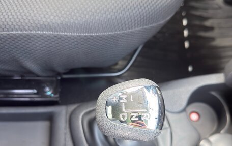 Renault Logan II, 2015 год, 1 200 000 рублей, 38 фотография