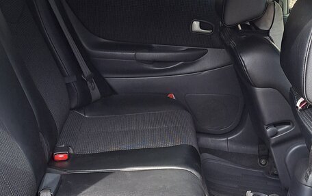 Mazda Familia, 2002 год, 270 000 рублей, 13 фотография