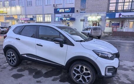 Renault Kaptur I рестайлинг, 2018 год, 1 250 000 рублей, 3 фотография