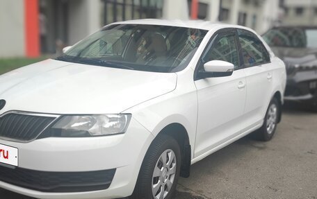 Skoda Rapid I, 2017 год, 750 000 рублей, 2 фотография