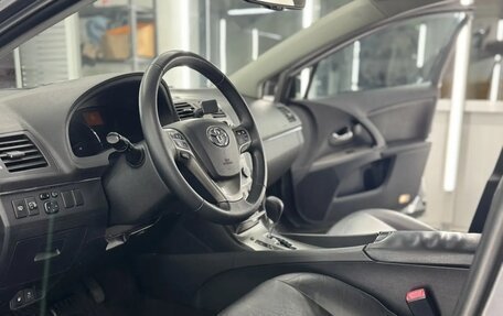 Toyota Avensis III рестайлинг, 2011 год, 950 000 рублей, 15 фотография