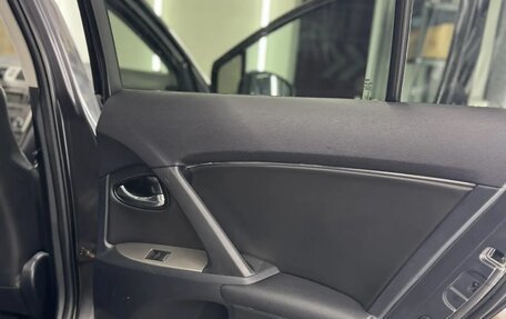 Toyota Avensis III рестайлинг, 2011 год, 950 000 рублей, 22 фотография