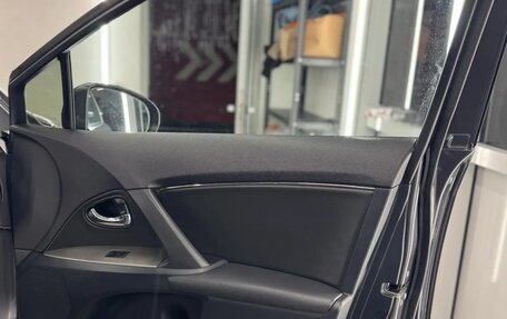 Toyota Avensis III рестайлинг, 2011 год, 950 000 рублей, 25 фотография