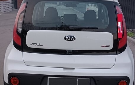 KIA Soul II рестайлинг, 2017 год, 1 400 000 рублей, 10 фотография