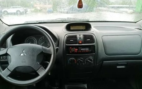 Mitsubishi Space Star I рестайлинг, 2003 год, 300 000 рублей, 5 фотография