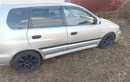 Mitsubishi Space Star I рестайлинг, 2003 год, 300 000 рублей, 15 фотография