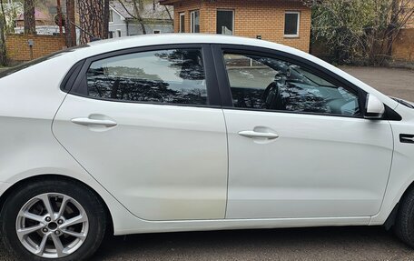 KIA Rio III рестайлинг, 2015 год, 800 000 рублей, 2 фотография