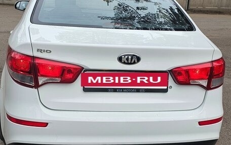 KIA Rio III рестайлинг, 2015 год, 800 000 рублей, 3 фотография