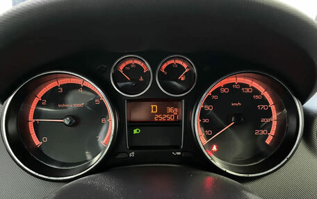 Peugeot 408 I рестайлинг, 2013 год, 380 000 рублей, 11 фотография