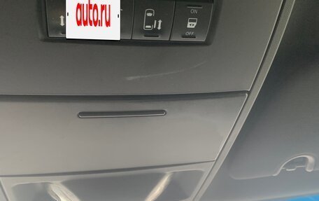 Dodge Caravan V, 2016 год, 2 450 000 рублей, 13 фотография