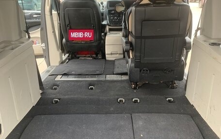 Dodge Caravan V, 2016 год, 2 450 000 рублей, 8 фотография