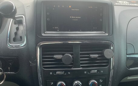 Dodge Caravan V, 2016 год, 2 450 000 рублей, 17 фотография