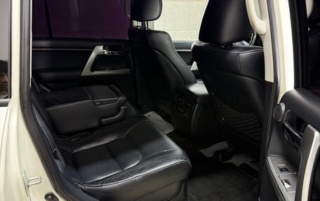 Toyota Land Cruiser 200, 2014 год, 3 950 000 рублей, 7 фотография