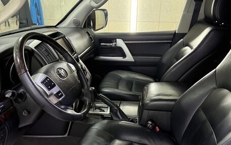 Toyota Land Cruiser 200, 2014 год, 3 950 000 рублей, 9 фотография