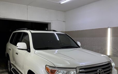 Toyota Land Cruiser 200, 2014 год, 3 950 000 рублей, 5 фотография