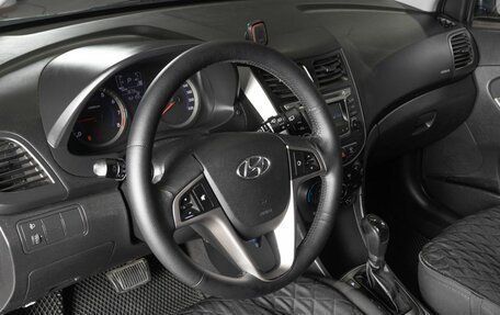 Hyundai Solaris II рестайлинг, 2015 год, 945 000 рублей, 5 фотография