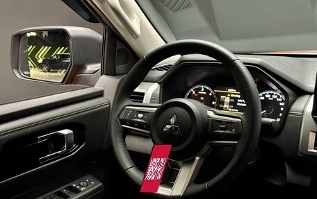 Mitsubishi L200, 2024 год, 5 300 000 рублей, 12 фотография