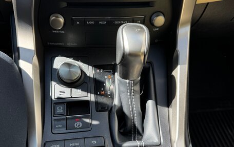 Lexus NX I, 2021 год, 4 000 000 рублей, 9 фотография