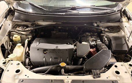 Mitsubishi Outlander III рестайлинг 3, 2010 год, 950 000 рублей, 11 фотография