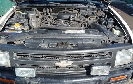 Chevrolet Blazer II рестайлинг, 1997 год, 850 000 рублей, 4 фотография