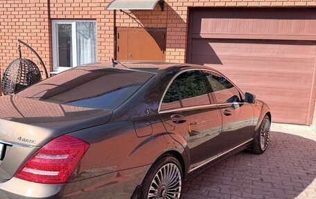 Mercedes-Benz S-Класс, 2009 год, 2 550 000 рублей, 30 фотография
