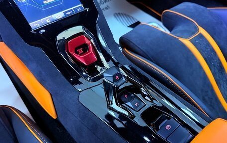 Lamborghini Huracán, 2024 год, 35 000 000 рублей, 19 фотография