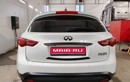 Infiniti FX II, 2010 год, 1 750 000 рублей, 3 фотография