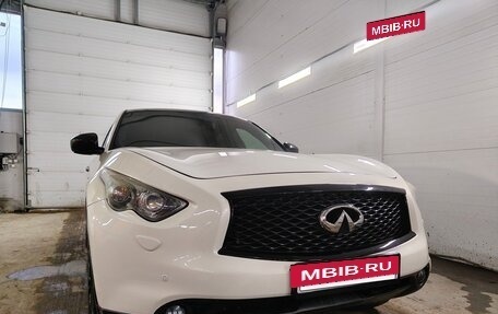 Infiniti FX II, 2010 год, 1 750 000 рублей, 4 фотография